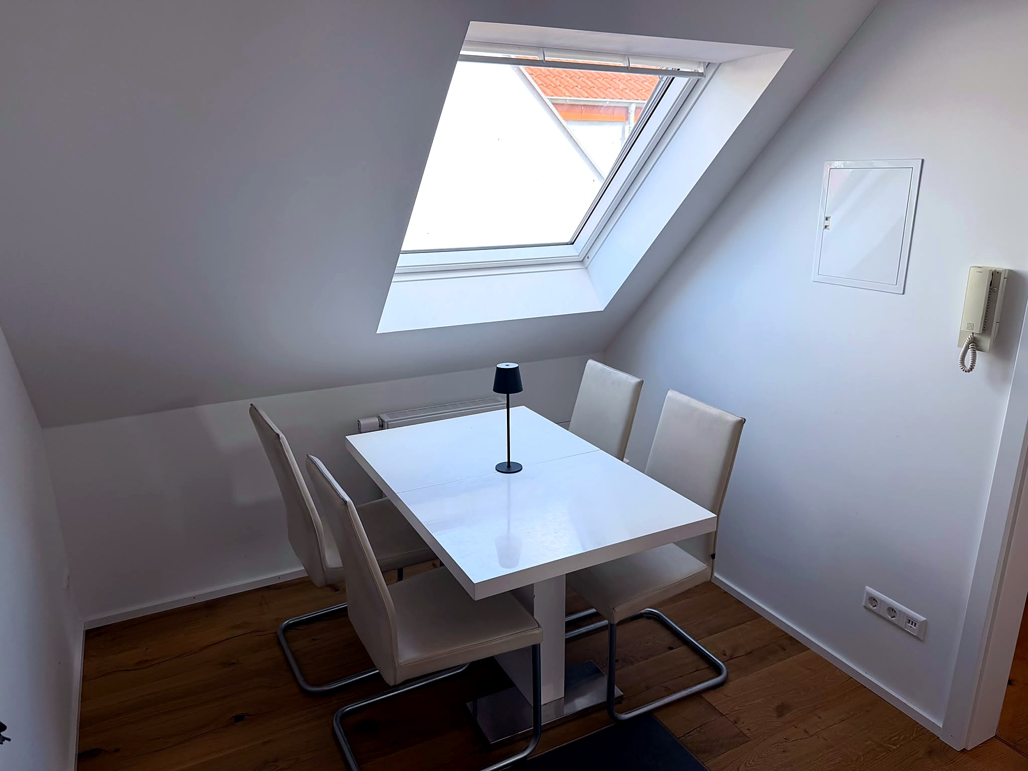 Essbereich mit Dachfenster